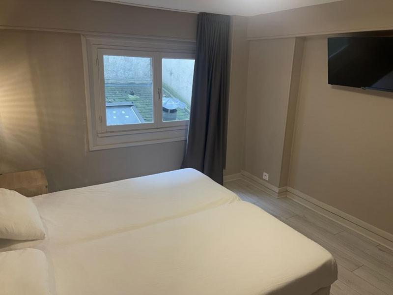 Hotel De La Gare Châteauroux Buitenkant foto